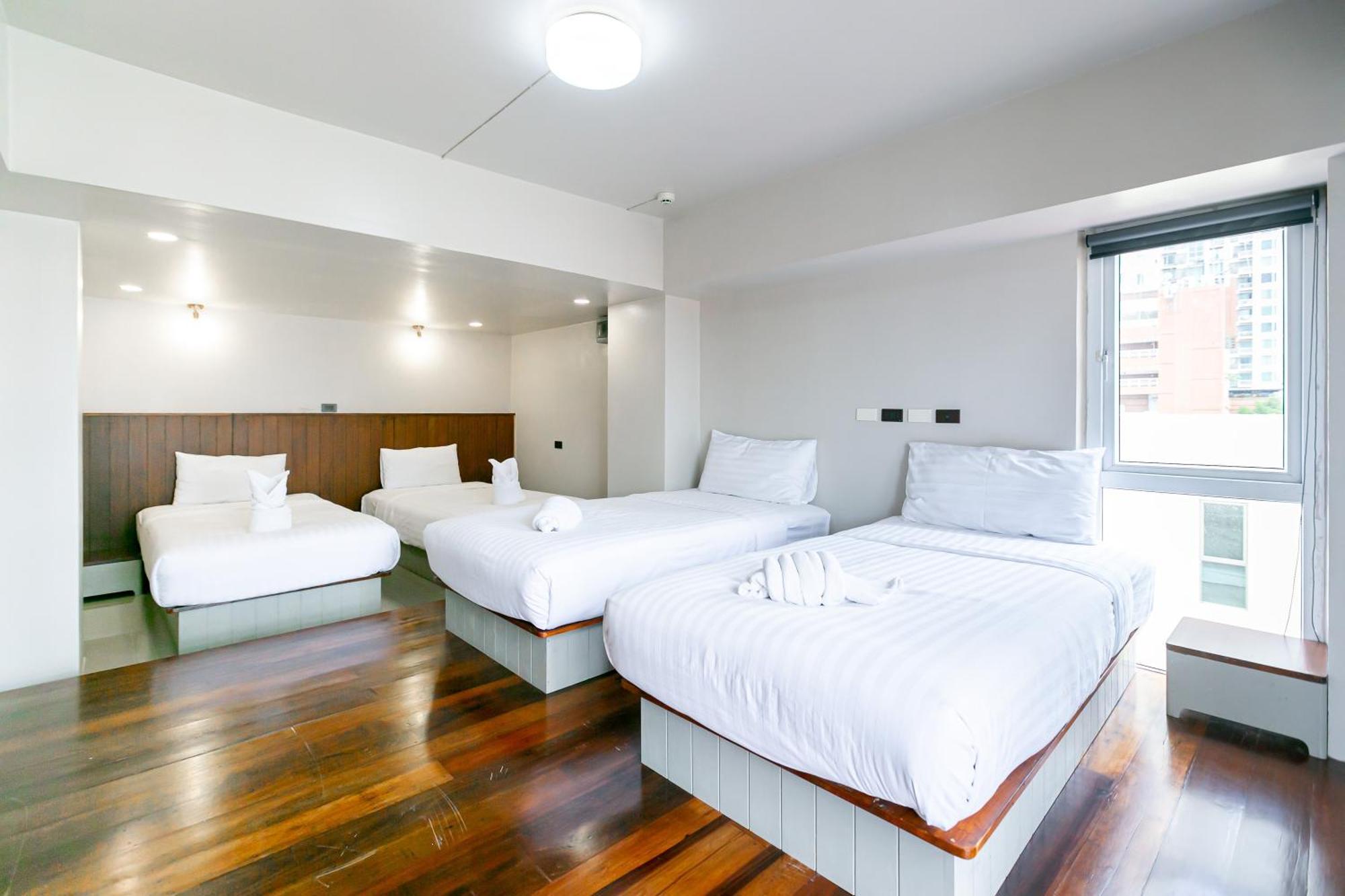 A Sleep Bangkok Sathorn Hotell Exteriör bild