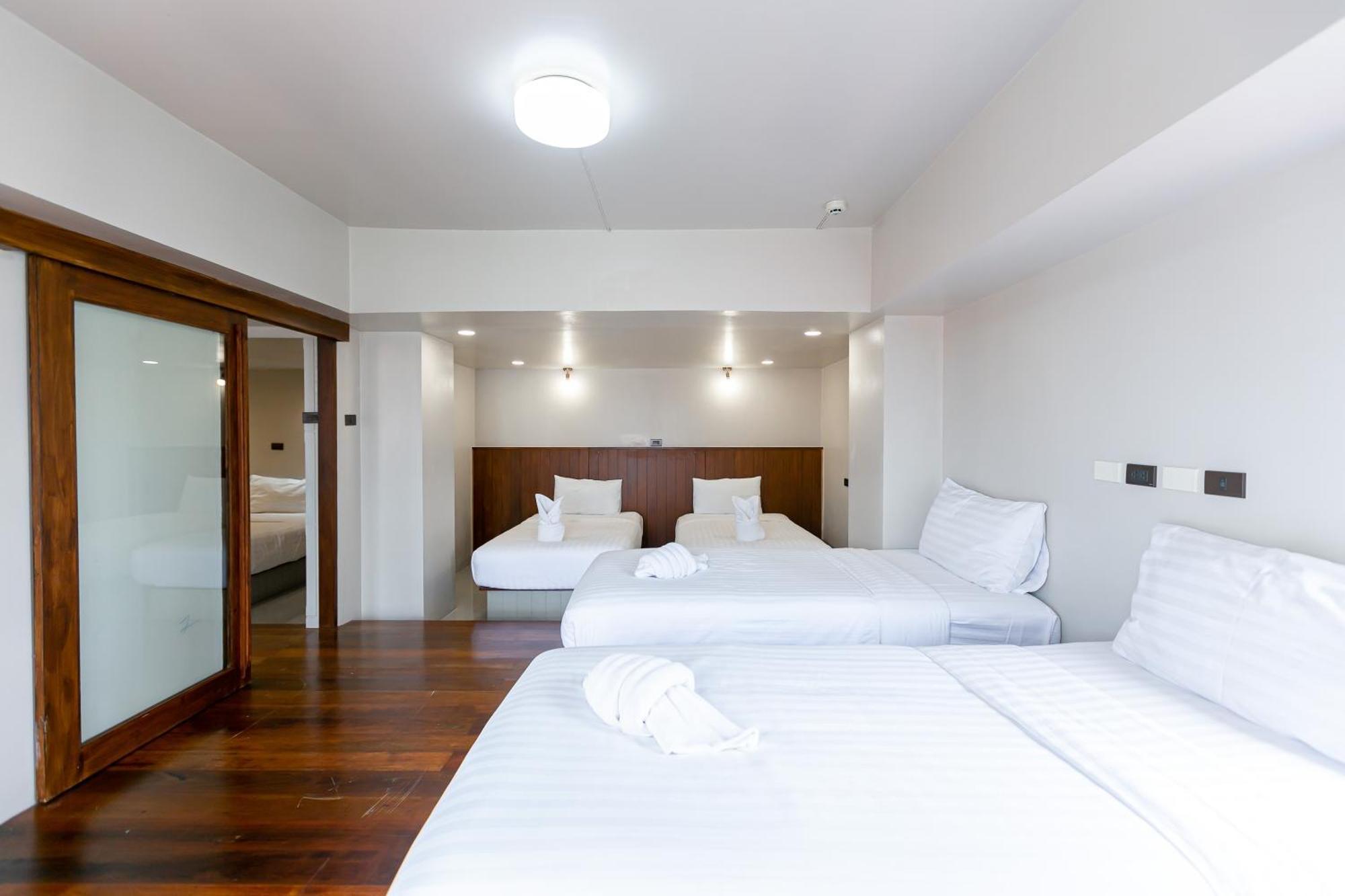 A Sleep Bangkok Sathorn Hotell Exteriör bild